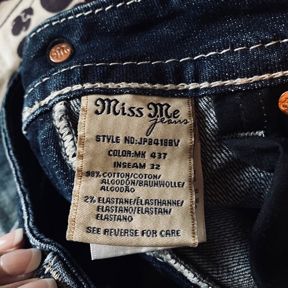 EUC! Miss Me cropped jeans, size 25 - Picture 6 of 7